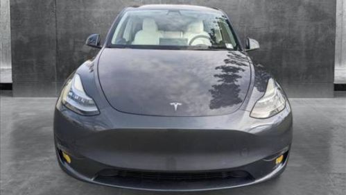 2022 Tesla Model Y 7SAYGDEE8NF394238