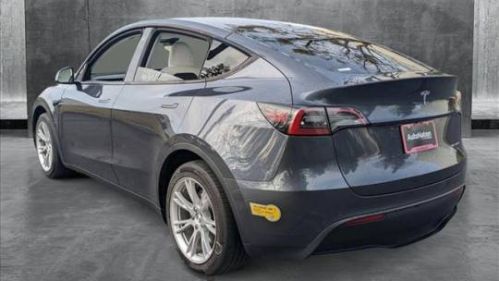 2022 Tesla Model Y 7SAYGDEE8NF394238