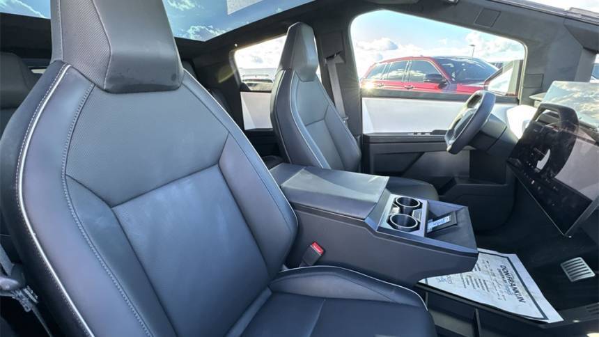 2024 Tesla Cybertruck - Images - 26