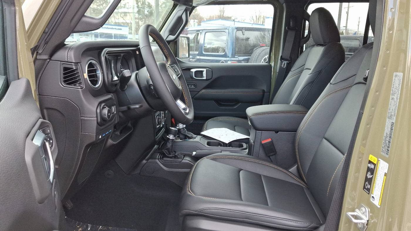 2025 Jeep Wrangler 1C4RJXP60SW520870