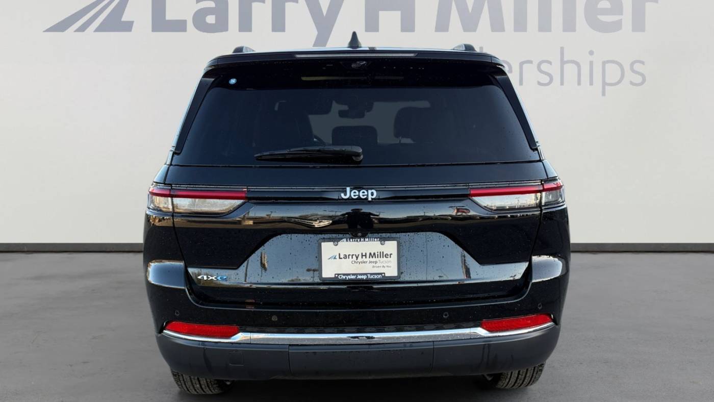 2024 Jeep Grand Cherokee 1C4RJYB62RC114503