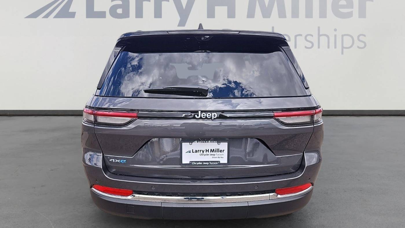 2024 Jeep Grand Cherokee 1C4RJYB67RC114500