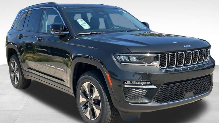 2024 Jeep Grand Cherokee 1C4RJYB67R8956868