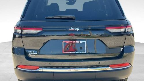 2024 Jeep Grand Cherokee 1C4RJYB67R8956868