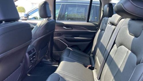 2024 Jeep Grand Cherokee 1C4RJYB67R8956868