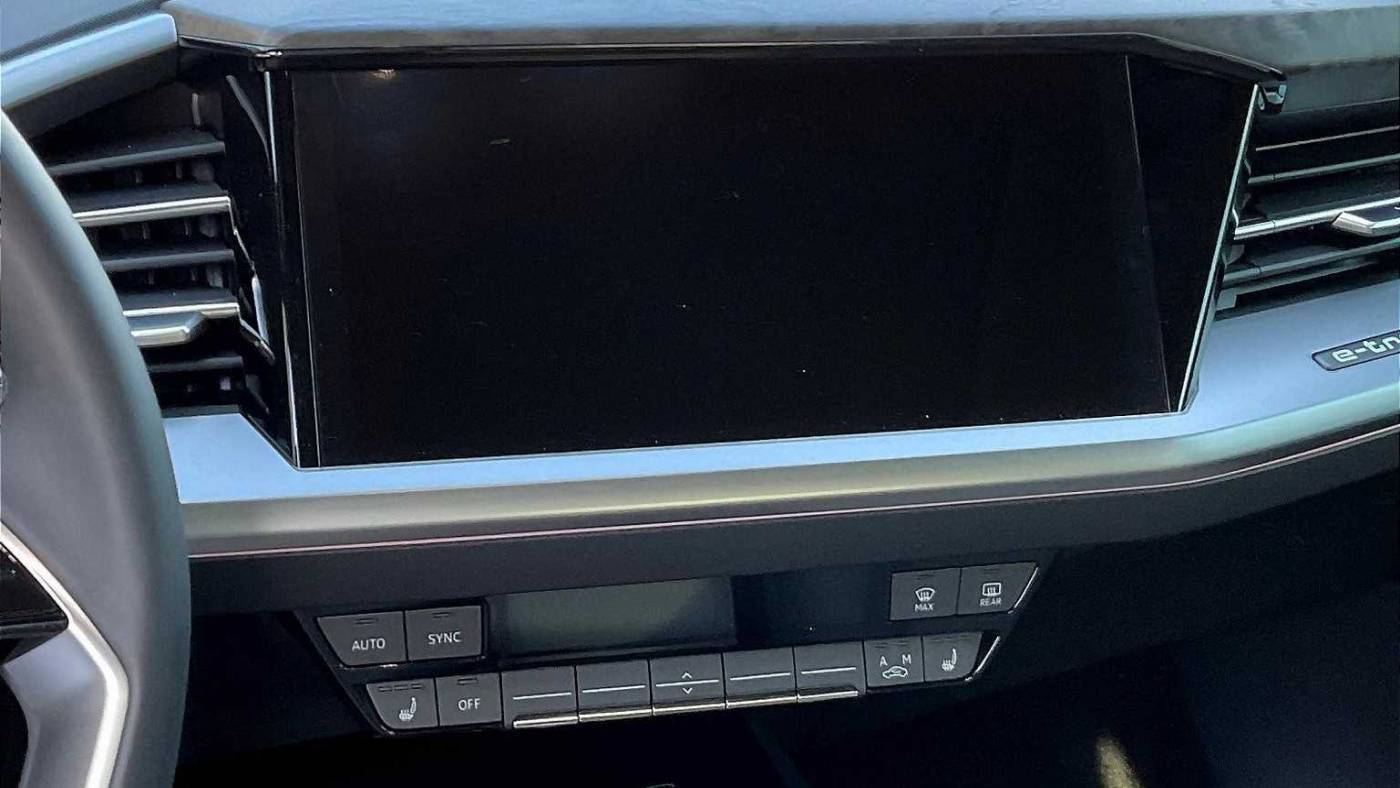 2025 Audi Q4 e-tron WA14UBFZ3SP032288