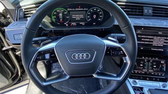 2024 Audi Q8 e-tron WA15AAGEXRB025364