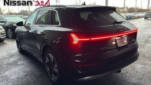 2022 Audi e-tron WA1LAAGE3NB028270