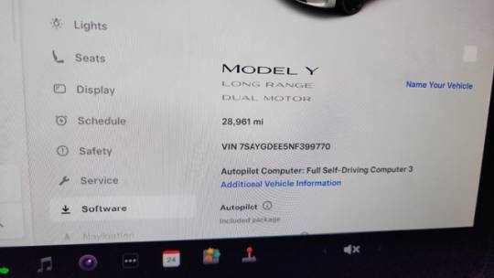 2022 Tesla Model Y 7SAYGDEE5NF399770