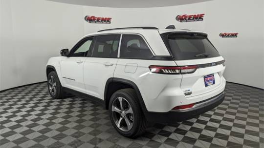 2024 Jeep Grand Cherokee 1C4RJYB66RC712917