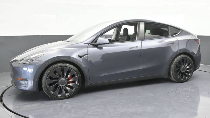 2022 Tesla Model Y 7SAYGDEF3NF380126