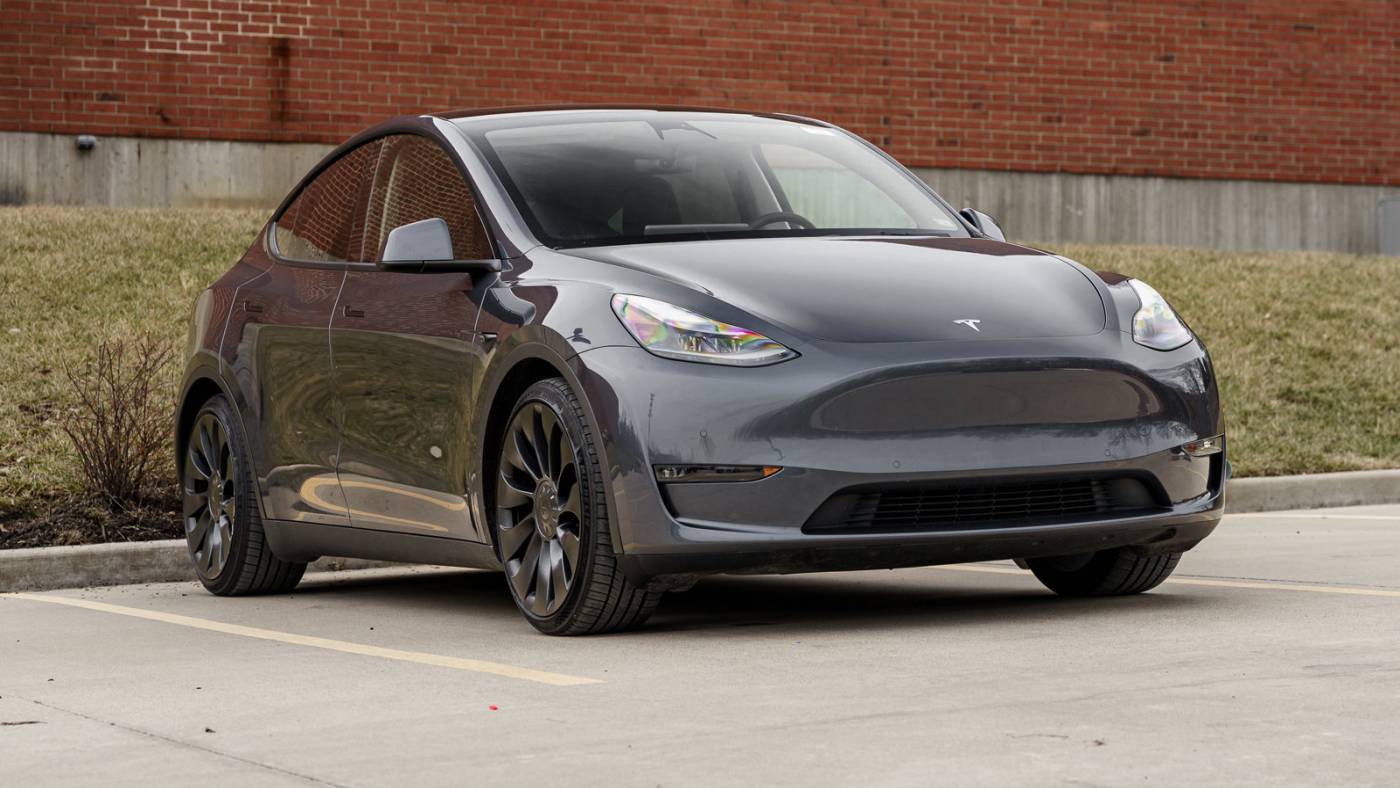 2022 Tesla Model Y 7SAYGDEF9NF514699