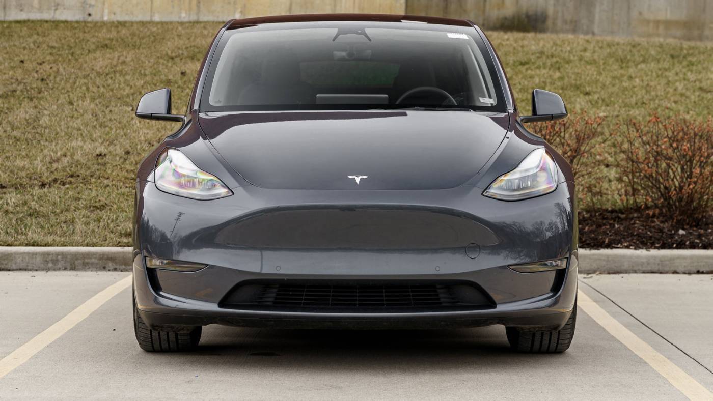 2022 Tesla Model Y 7SAYGDEF9NF514699