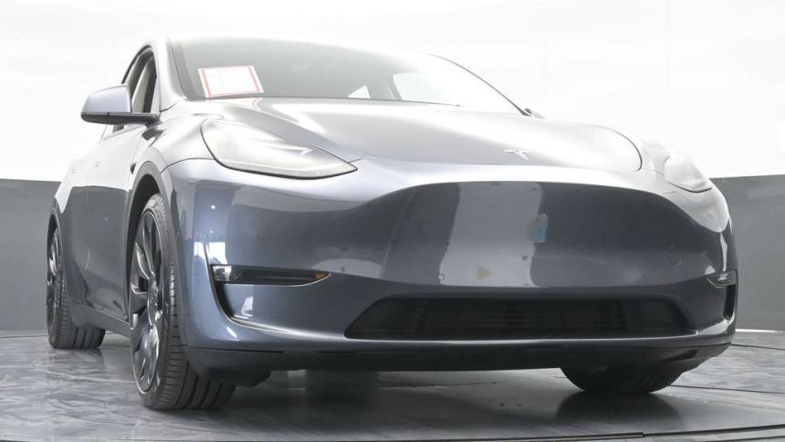 2022 Tesla Model Y 7SAYGDEF3NF380126