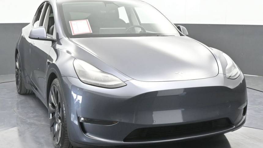 2022 Tesla Model Y 7SAYGDEF3NF380126