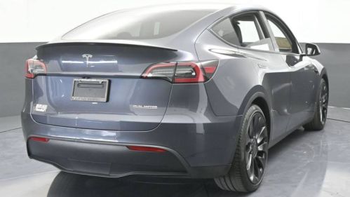 2022 Tesla Model Y 7SAYGDEF3NF380126