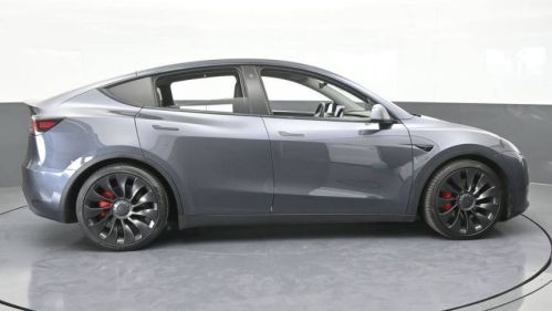 2022 Tesla Model Y 7SAYGDEF3NF380126