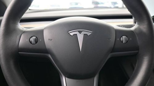 2022 Tesla Model Y 7SAYGDEF3NF380126