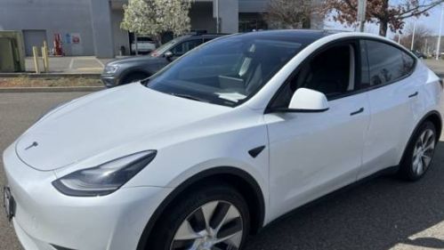 2022 Tesla Model Y 7SAYGAEE4NF553738