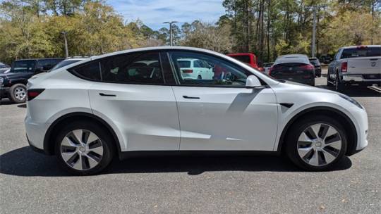 2023 Tesla Model Y 7SAYGDEE1PA122811