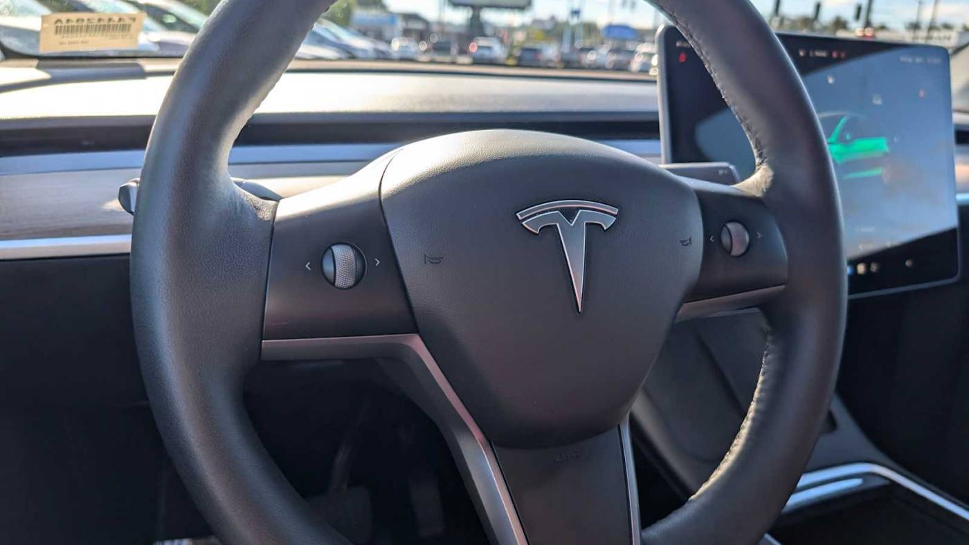 2022 Tesla Model Y 7SAYGDEE3NF444284