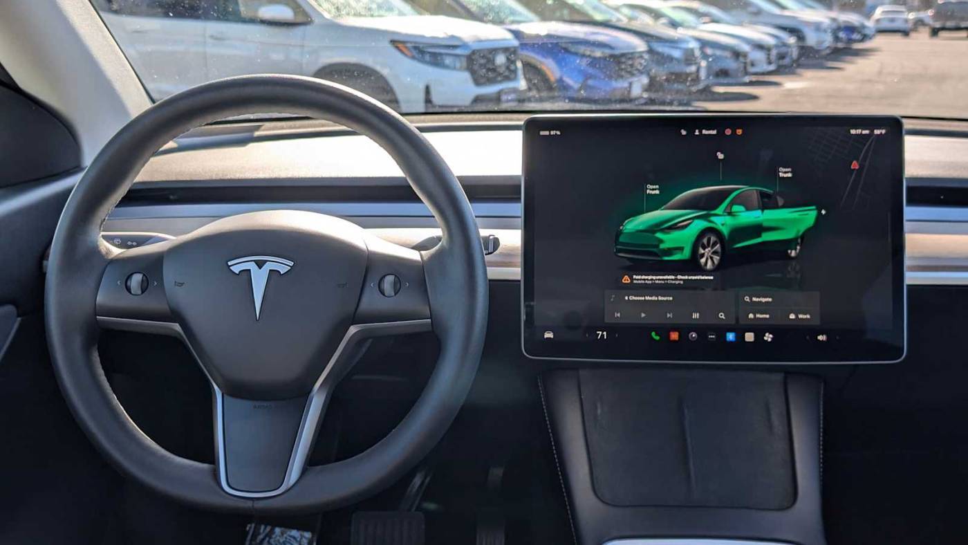 2022 Tesla Model Y 7SAYGDEE3NF444284