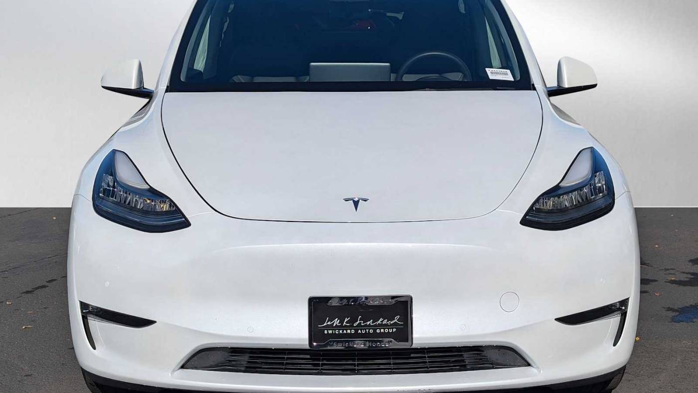 2022 Tesla Model Y 7SAYGDEE3NF444284