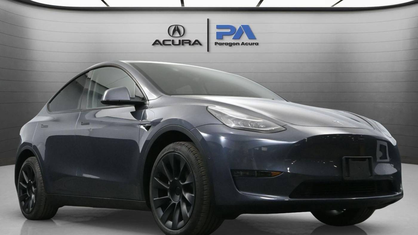 2023 Tesla Model Y 7SAYGDEE5PA023232