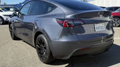 2023 Tesla Model Y 7SAYGDEE1PF829412