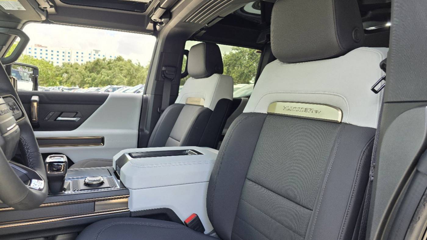 2024 GMC HUMMER EV SUV 1GKB0NDE6RU113196