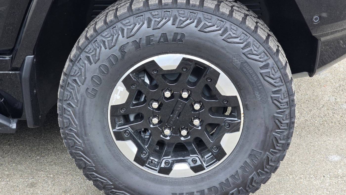 2024 GMC HUMMER EV SUV 1GKB0NDE8RU109246