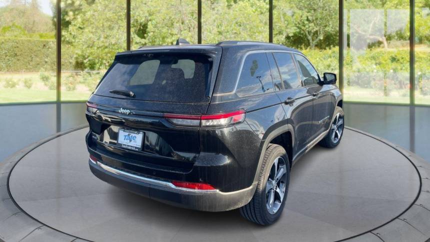 2023 Jeep Grand Cherokee 1C4RJYB68PC650580