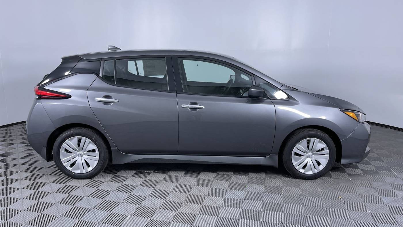 2025 Nissan LEAF 1N4AZ1BV7SC563109