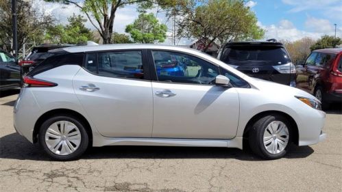 2024 Nissan LEAF 1N4AZ1BV7RC555506