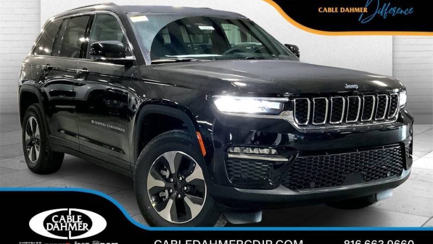 2025 Jeep Grand Cherokee 1C4RJYB65S8680583