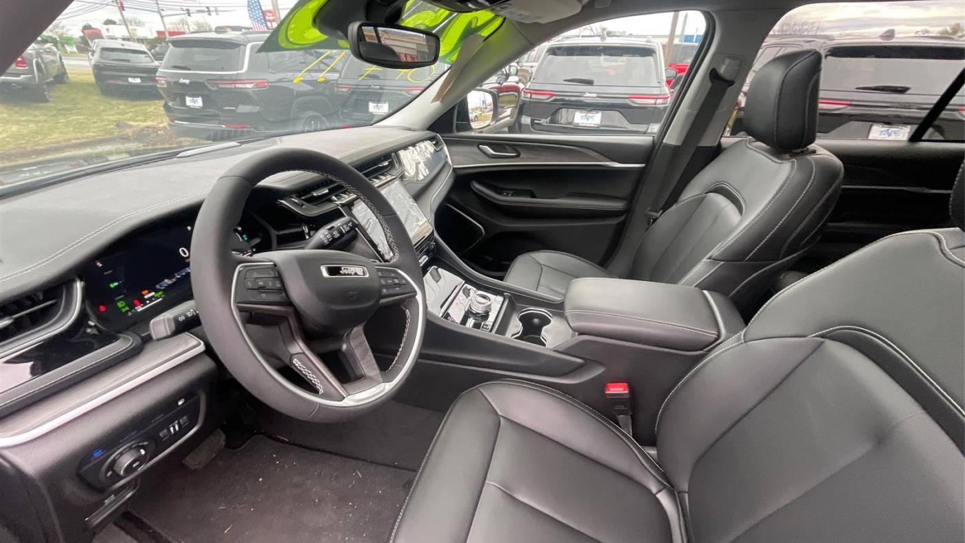 2023 Jeep Grand Cherokee 1C4RJYB63PC663849