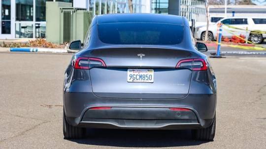 2023 Tesla Model Y 7SAYGAEE4PF743607