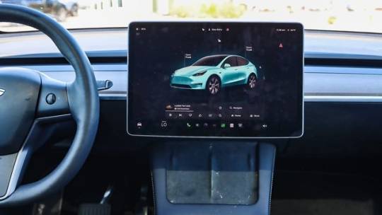 2023 Tesla Model Y 7SAYGAEE4PF743607