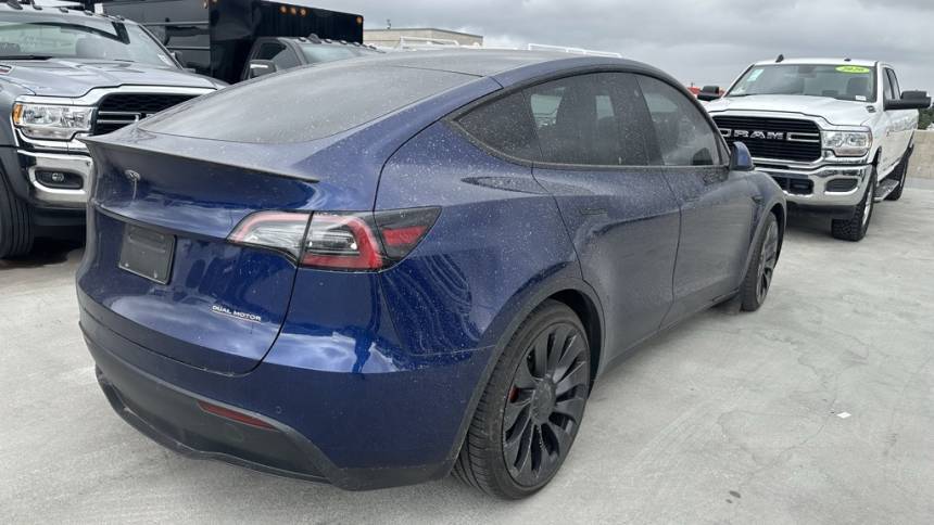 2022 Tesla Model Y 7SAYGDEF5NF554522