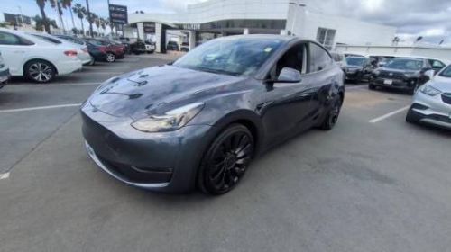 2023 Tesla Model Y 7SAYGDEF7PF645536