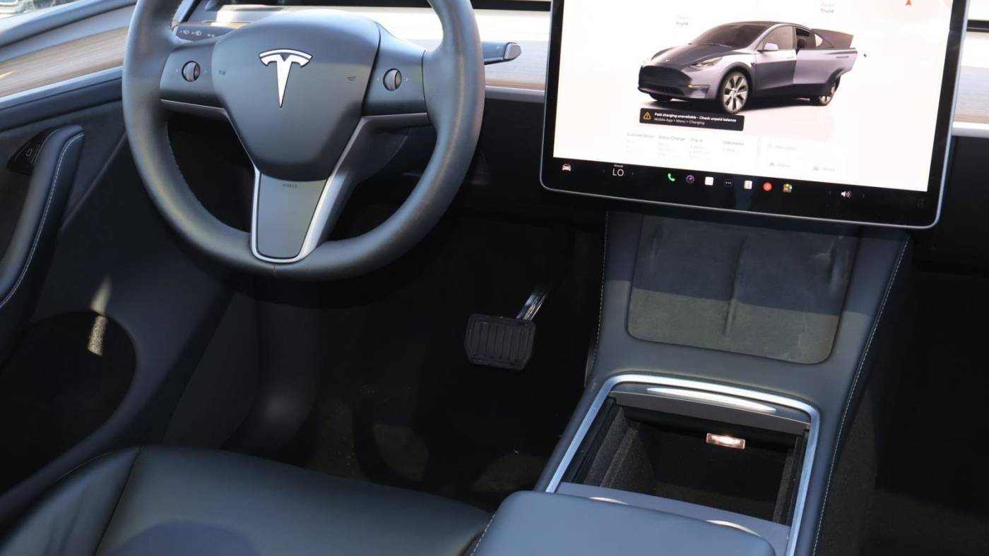 2023 Tesla Model Y 7SAYGDEE4PA208419