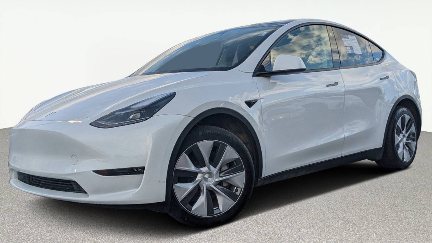 2023 Tesla Model Y 7SAYGDEE2PF710932