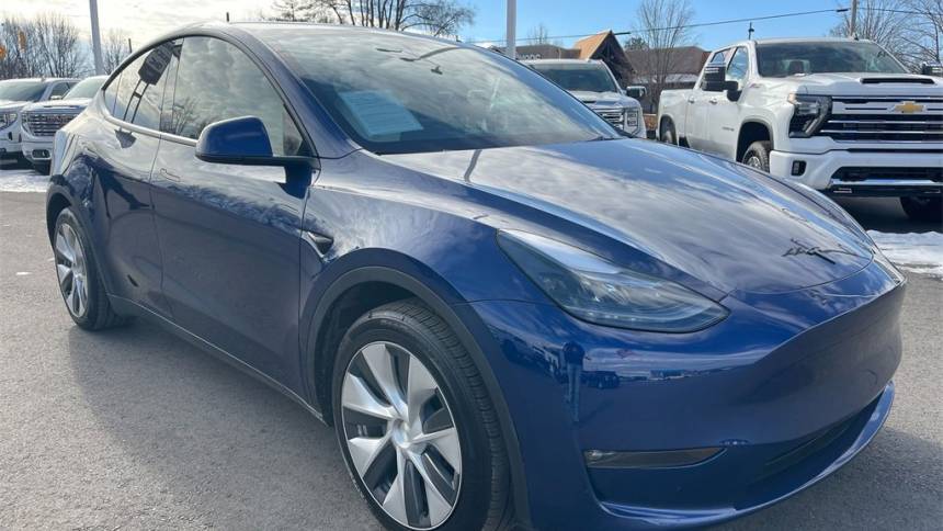 2023 Tesla Model Y 7SAYGAEE8PF790753