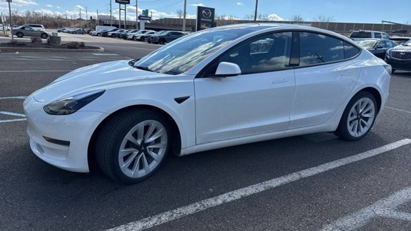 2023 Tesla Model 3 5YJ3E1EA8PF430859