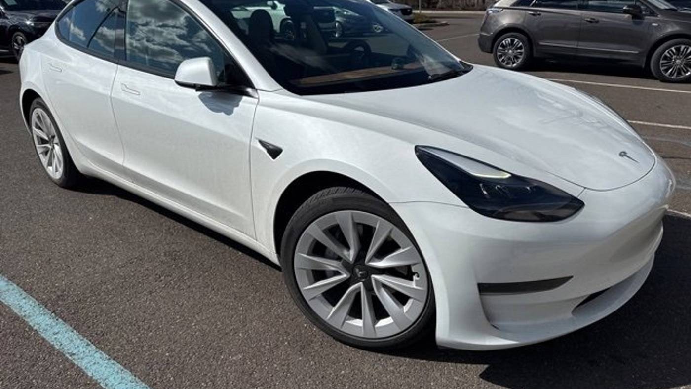 2023 Tesla Model 3 5YJ3E1EA8PF430859