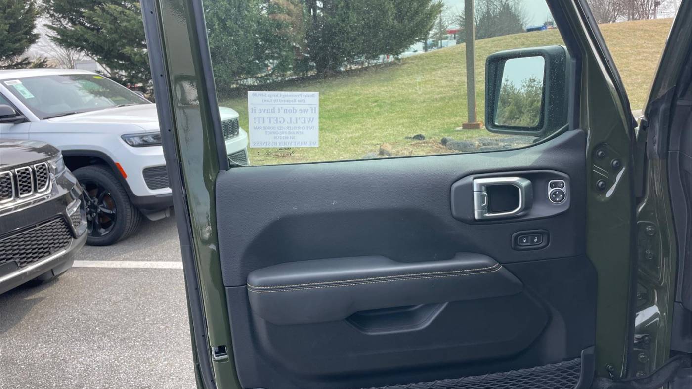 2024 Jeep Wrangler 1C4RJXP60RW121032