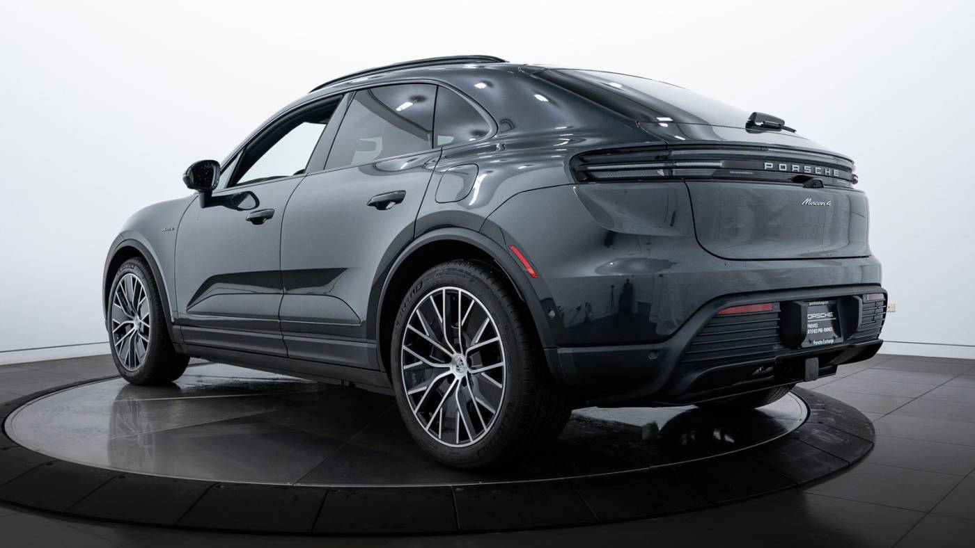 2024 Porsche Macan Electric WP1AA2XA9RL000467