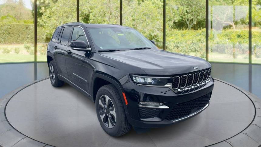 2023 Jeep Grand Cherokee 1C4RJYB66PC650772