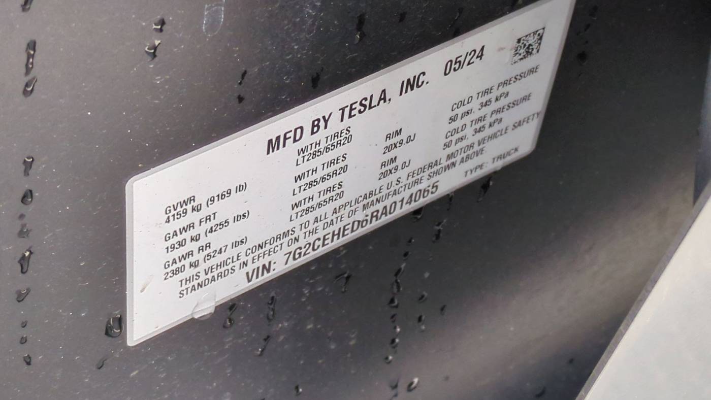 2024 Tesla Cybertruck 7G2CEHED6RA014065