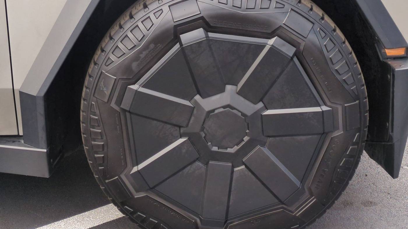 2024 Tesla Cybertruck 7G2CEHED6RA014065